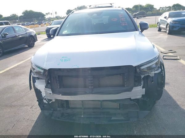 2019 VOLVO XC40 T5 R-DESIGN