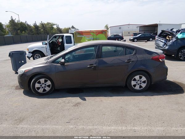 2017 KIA FORTE LX