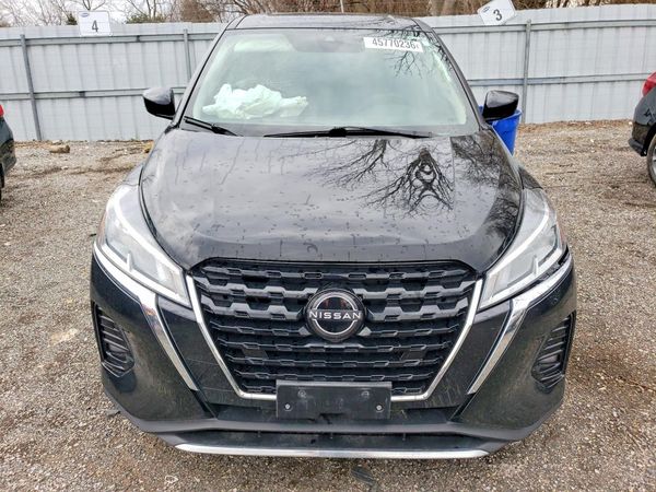 2023 NISSAN KICKS S