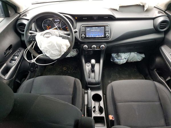 2023 NISSAN KICKS S