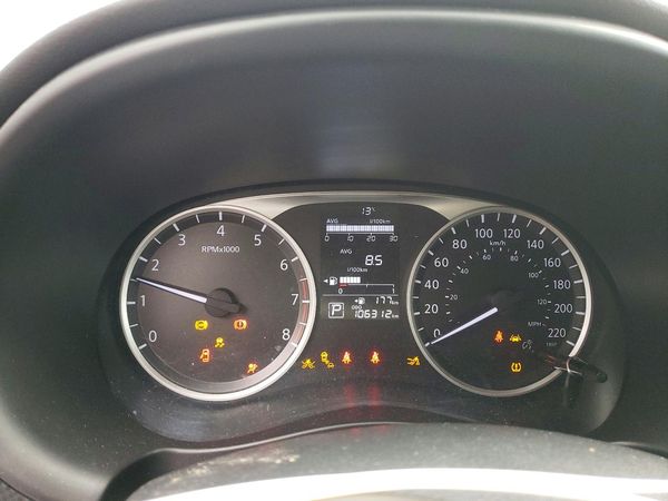 2023 NISSAN KICKS S