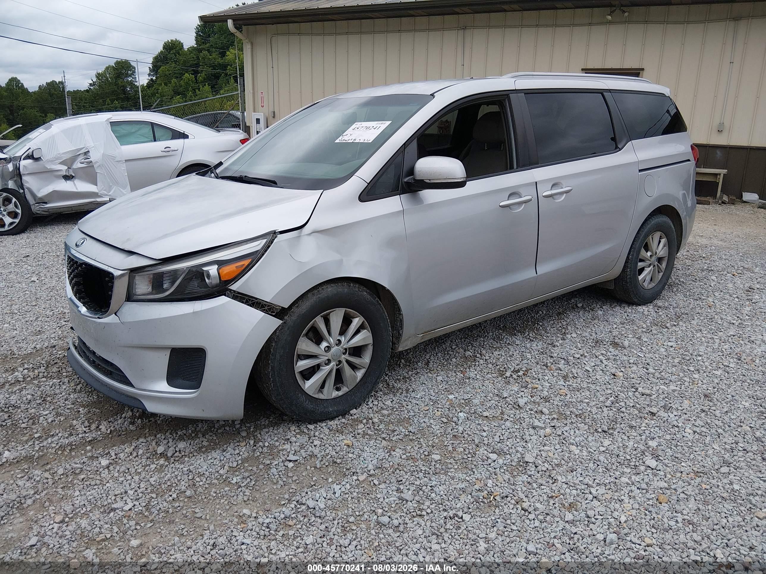 2016 KIA SEDONA LX