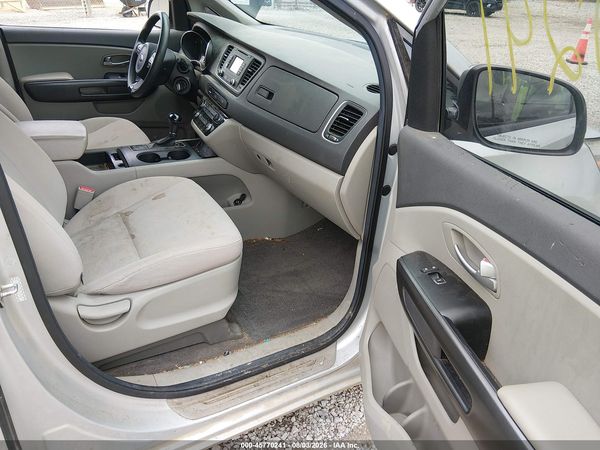 2016 KIA SEDONA LX