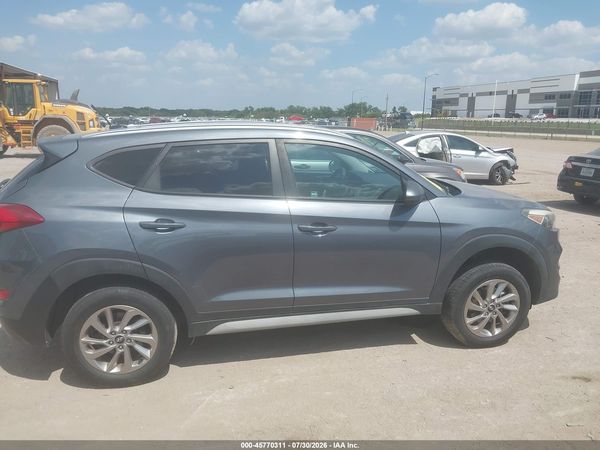 2017 HYUNDAI TUCSON SE