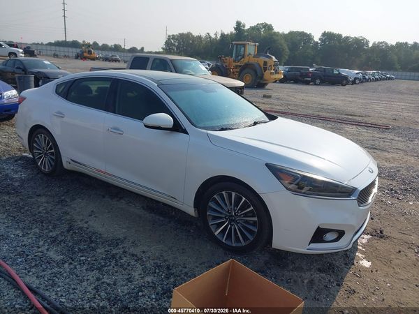 2017 KIA CADENZA PREMIUM