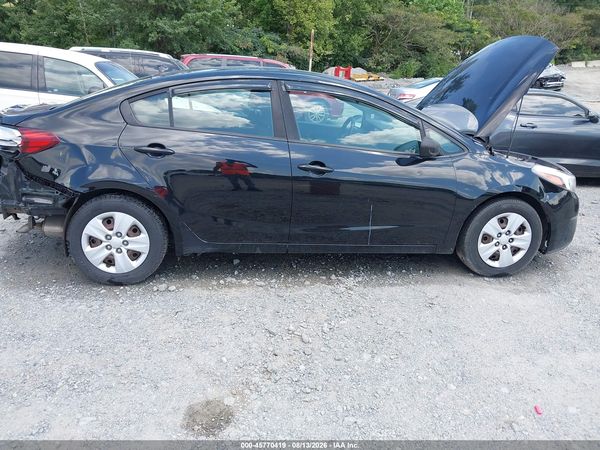 2017 KIA FORTE LX