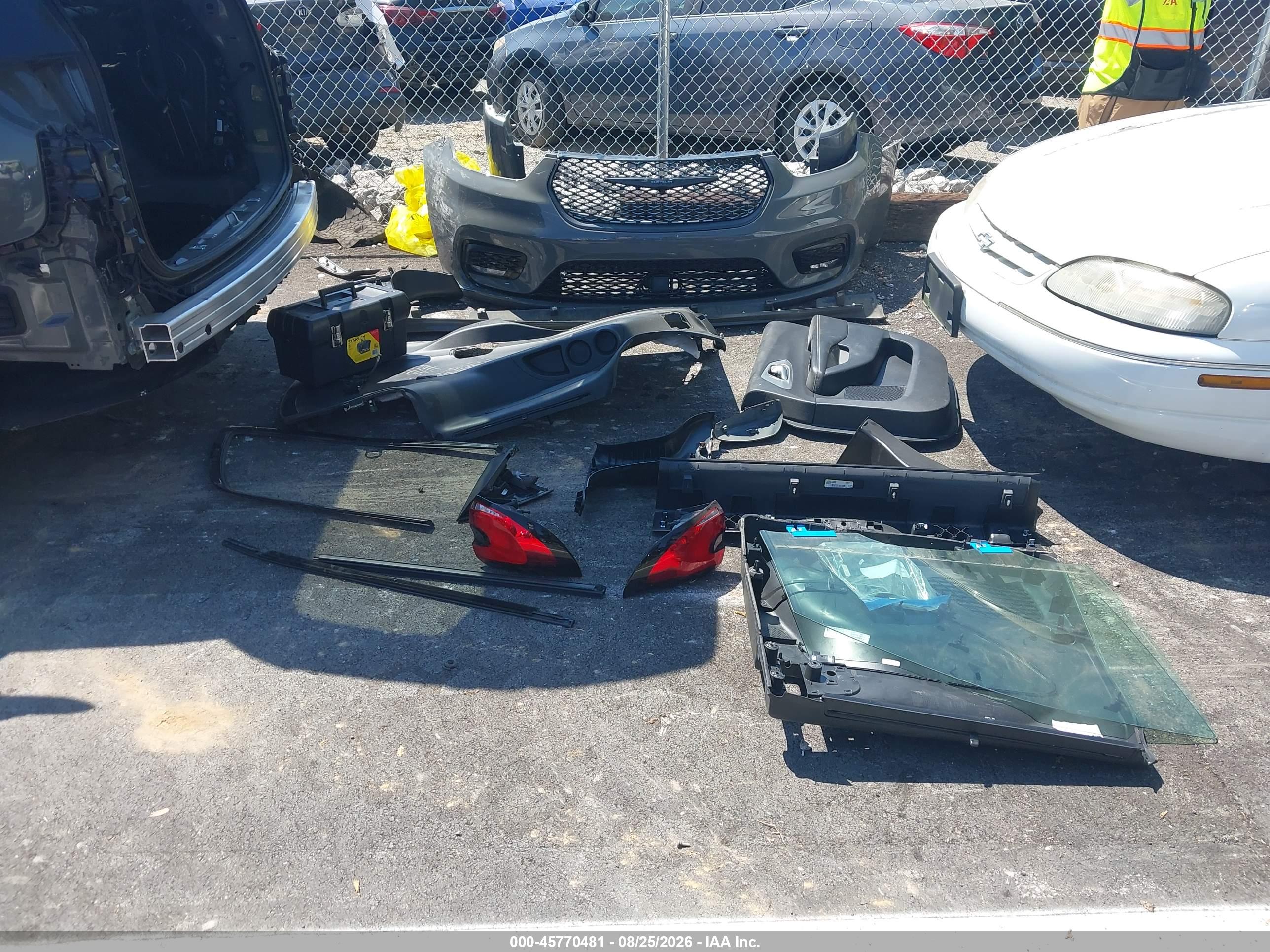 2022 CHRYSLER PACIFICA TOURING L AWD