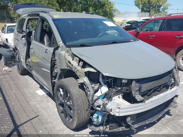2022 CHRYSLER PACIFICA TOURING L AWD