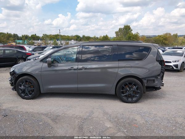 2022 CHRYSLER PACIFICA TOURING L AWD