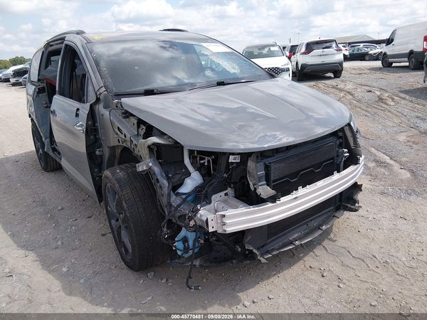 2022 CHRYSLER PACIFICA TOURING L AWD