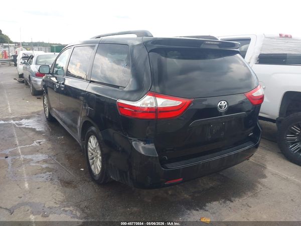 2016 TOYOTA SIENNA XLE 8 PASSENGER — I3
