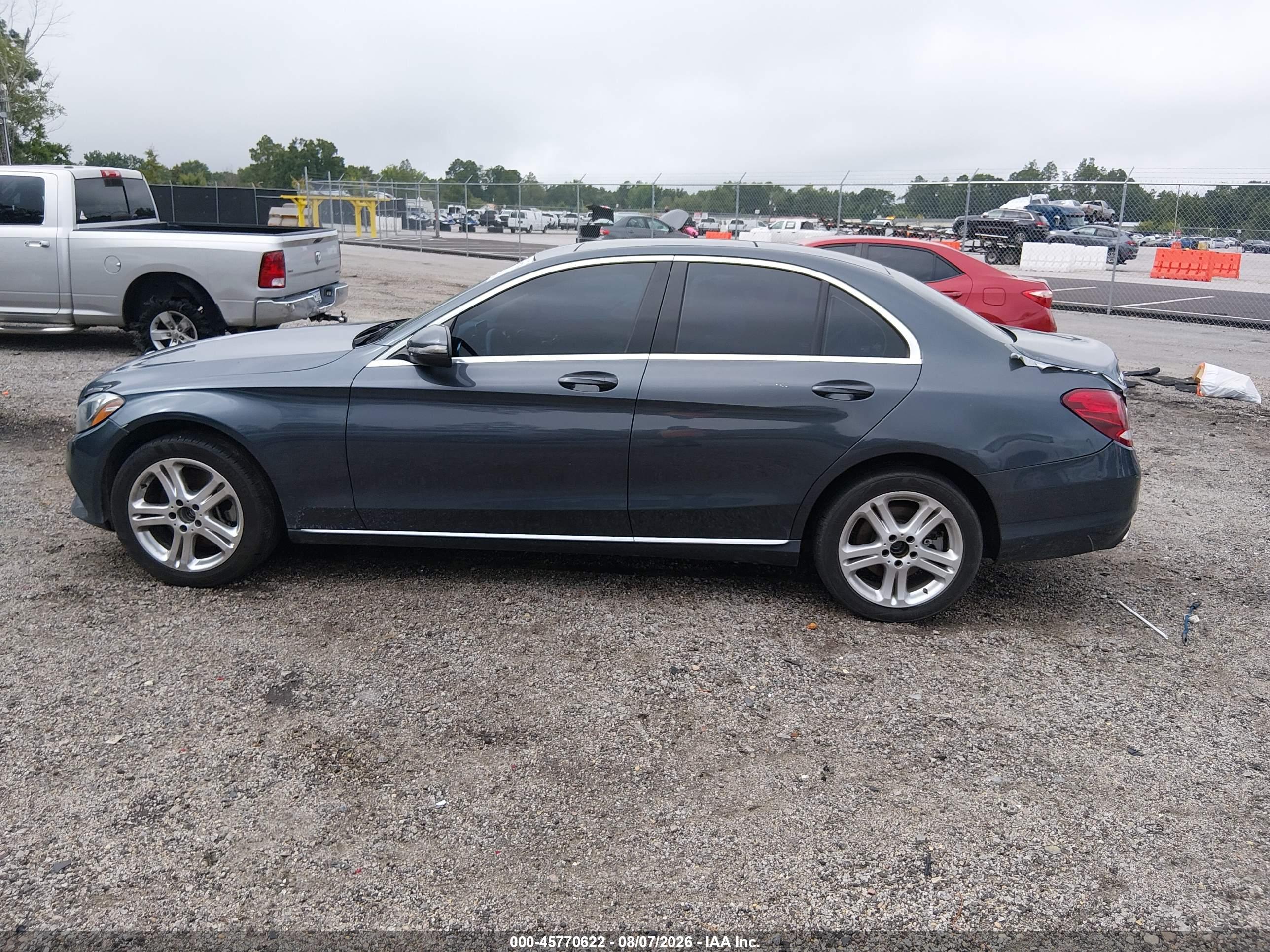 2016 MERCEDES-BENZ C 300