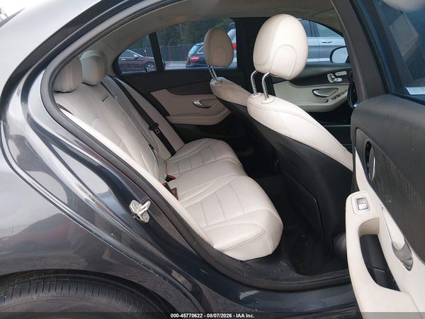 2016 MERCEDES-BENZ C 300