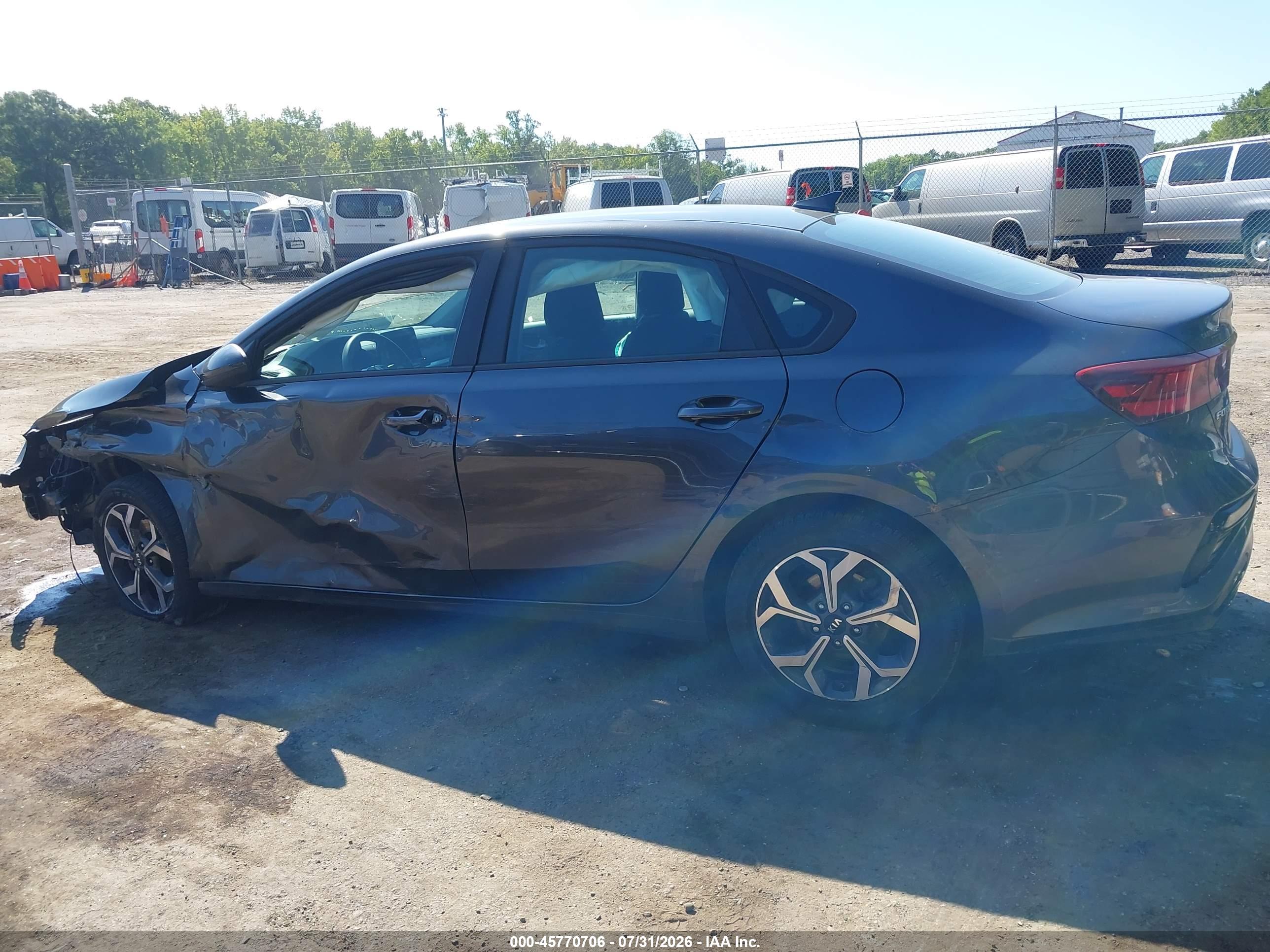 2019 KIA FORTE LXS