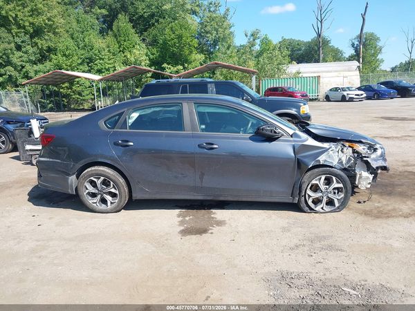 2019 KIA FORTE LXS