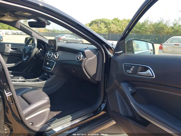 2019 MERCEDES-BENZ GLA 250 4MATIC