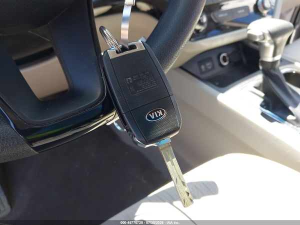 2020 KIA SEDONA LX