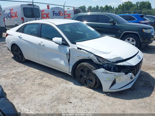 2022 HYUNDAI ELANTRA PREFERRED IVT