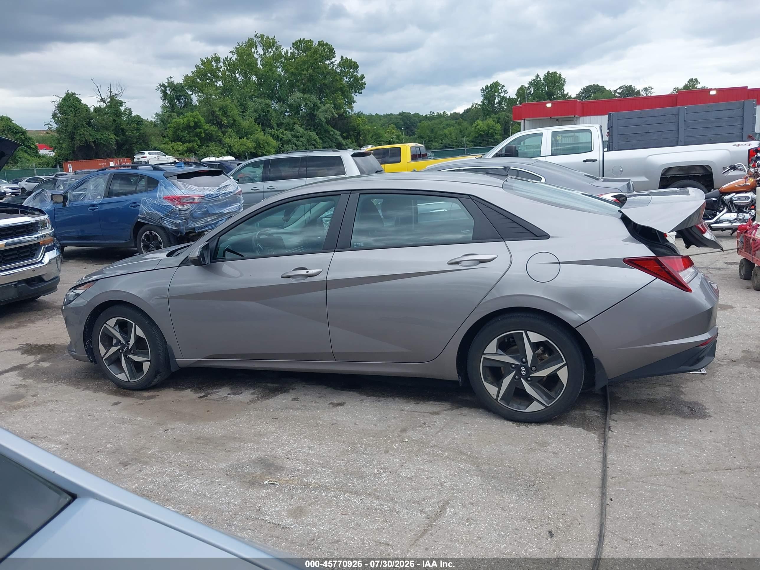 2023 HYUNDAI ELANTRA SEL