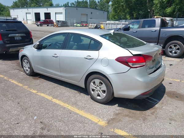 2017 KIA FORTE LX