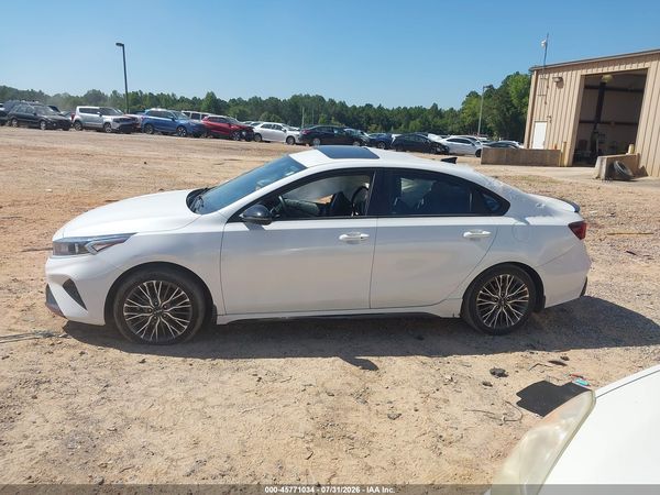 2023 KIA FORTE