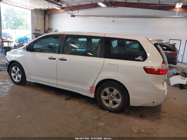2018 TOYOTA SIENNA L 7 PASSENGER — I3