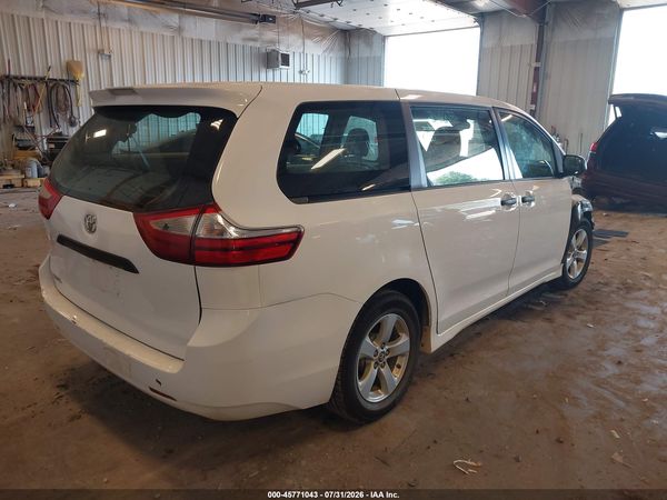 2018 TOYOTA SIENNA L 7 PASSENGER — I4