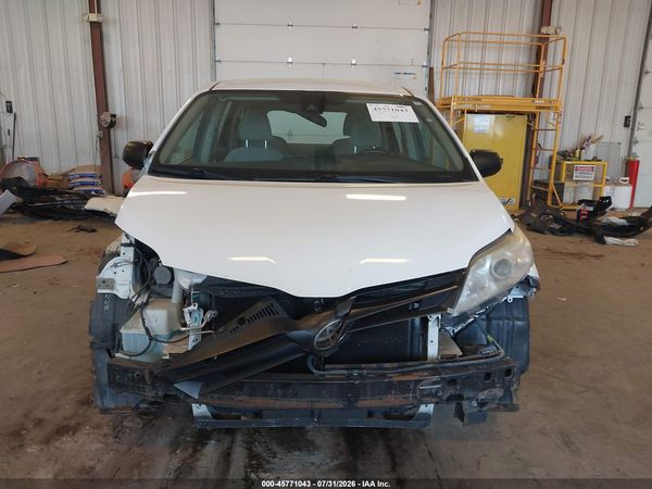 2018 TOYOTA SIENNA L 7 PASSENGER — I115