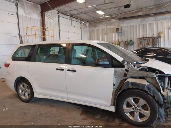 2018 TOYOTA SIENNA L 7 PASSENGER — I116