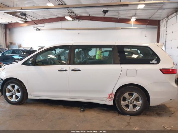 2018 TOYOTA SIENNA L 7 PASSENGER — I117