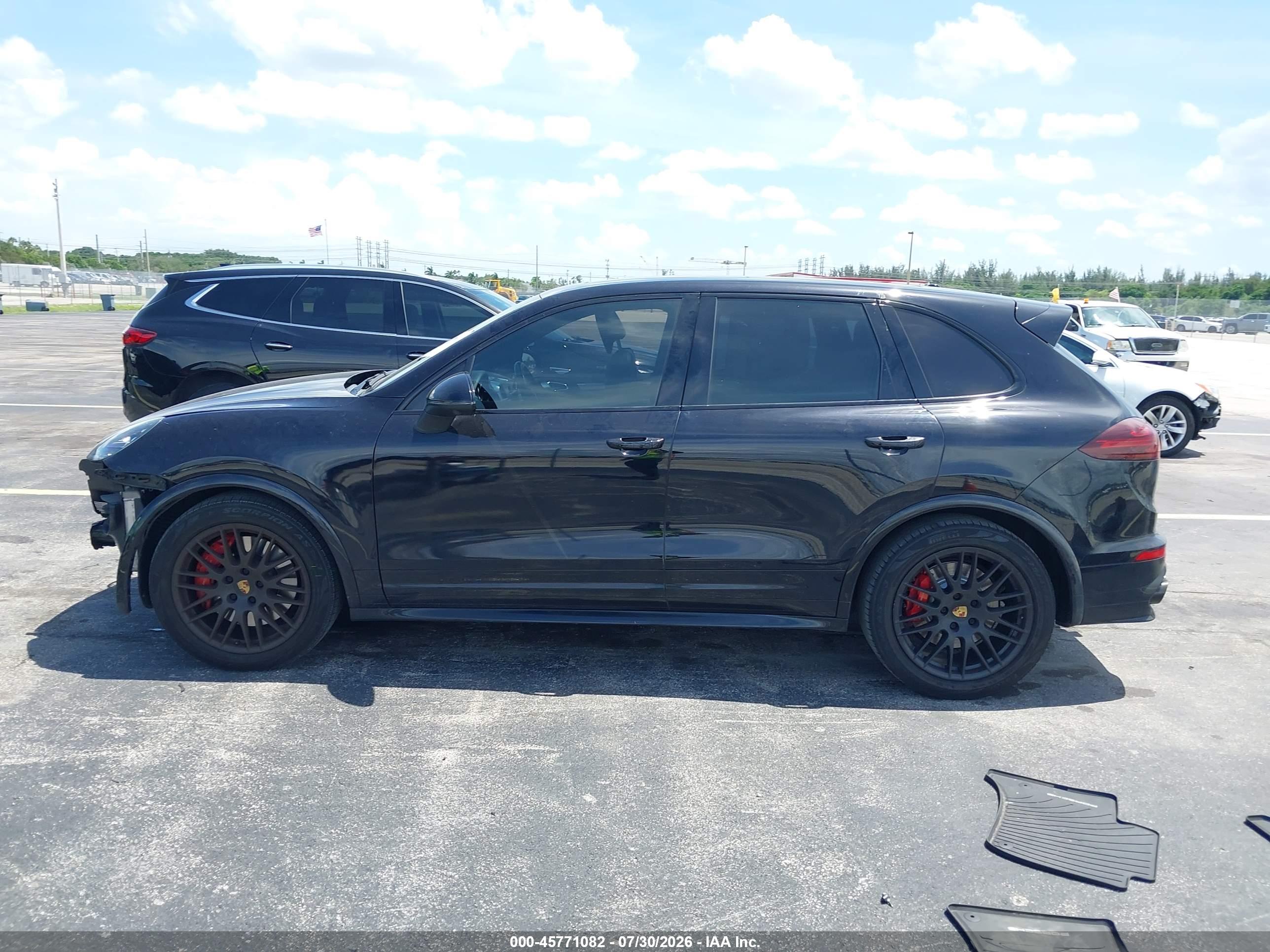 2016 PORSCHE CAYENNE GTS