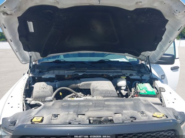 2019 RAM 1500 CLASSIC TRADESMAN  4X2 6'4 BOX