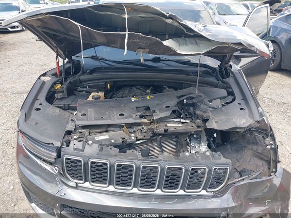 2022 JEEP GRAND CHEROKEE L LAREDO 4X4