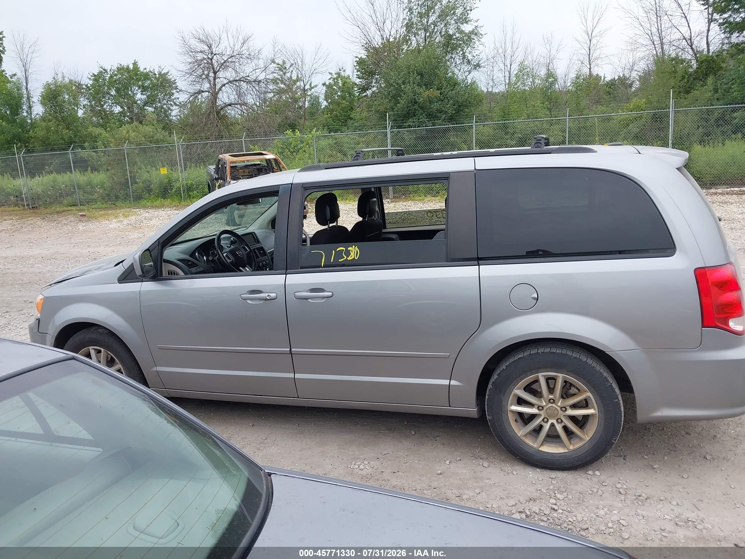 2016 DODGE GRAND CARAVAN SXT