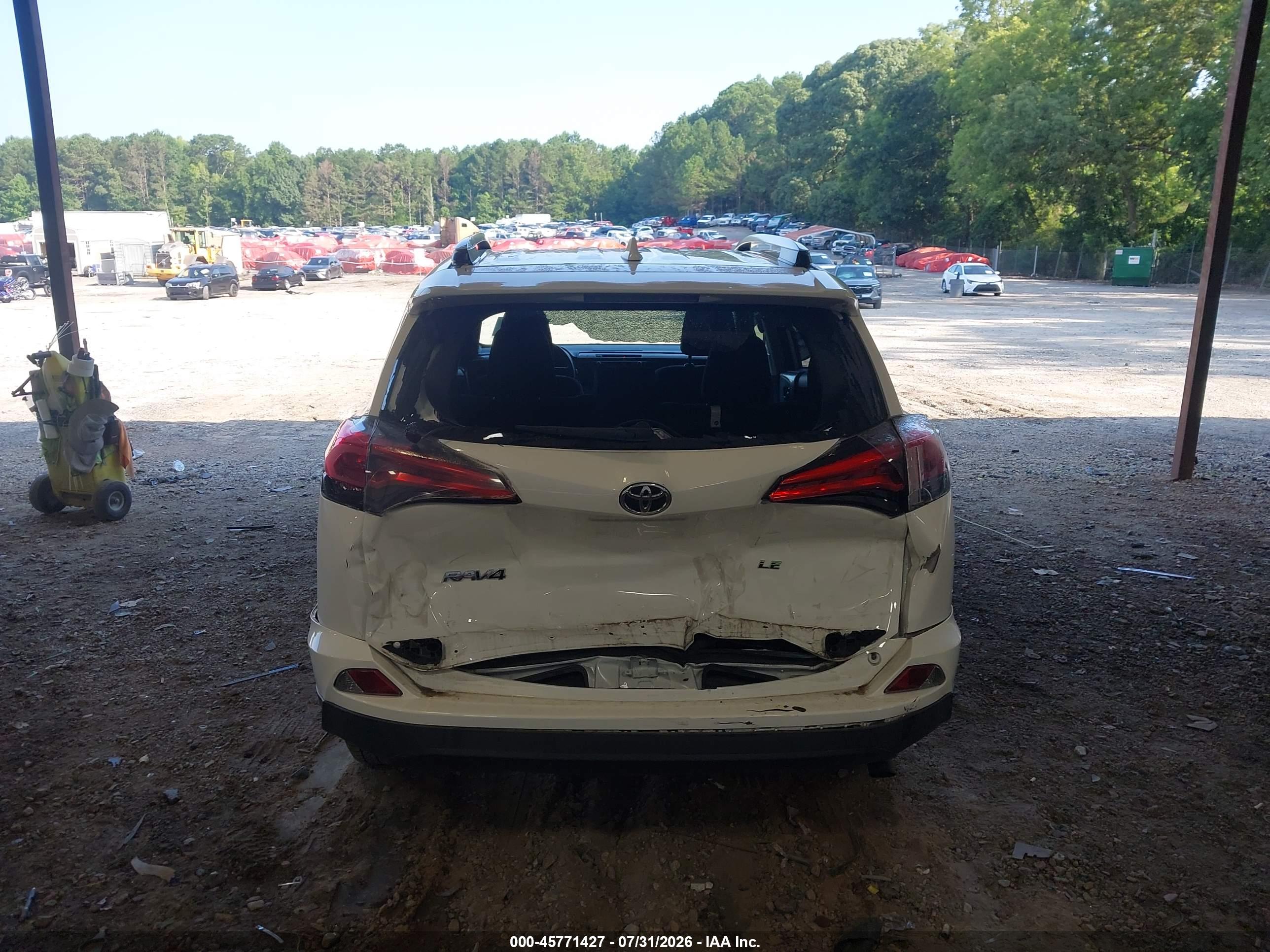 2016 TOYOTA RAV4 LE