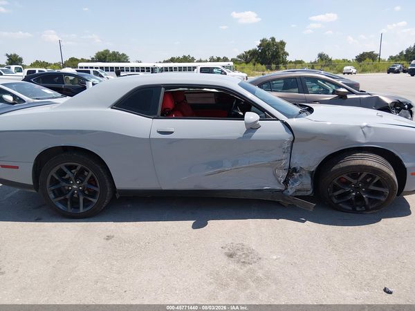 2021 DODGE CHALLENGER SXT