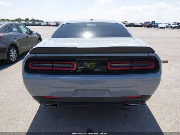 2021 DODGE CHALLENGER SXT