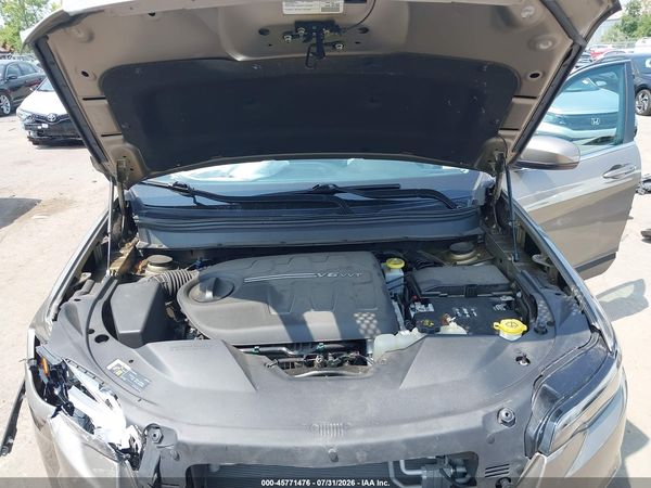 2019 JEEP CHEROKEE LATITUDE PLUS FWD