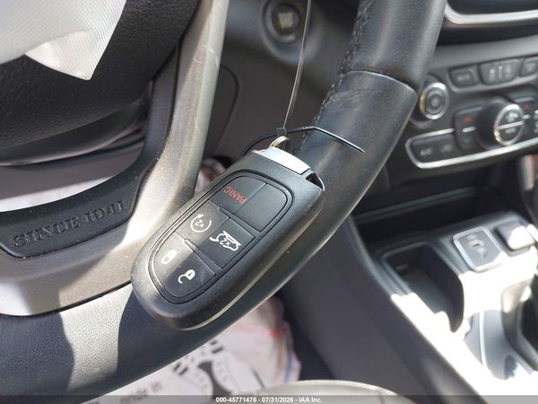 2019 JEEP CHEROKEE LATITUDE PLUS FWD