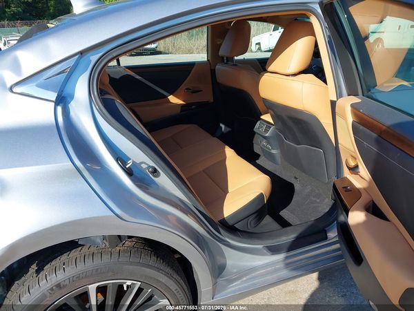 2025 LEXUS ES 300H 300h Premium