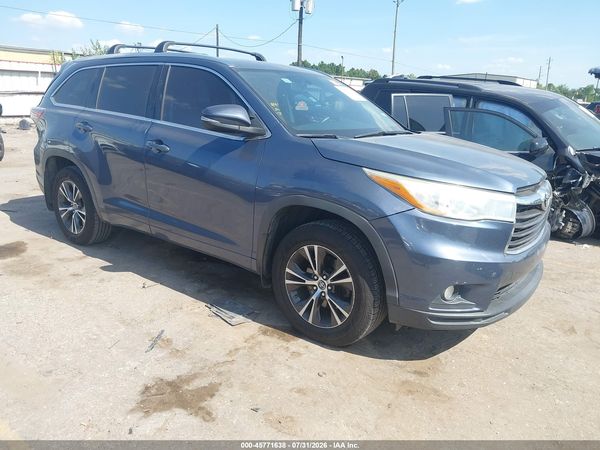 2016 TOYOTA HIGHLANDER XLE V6