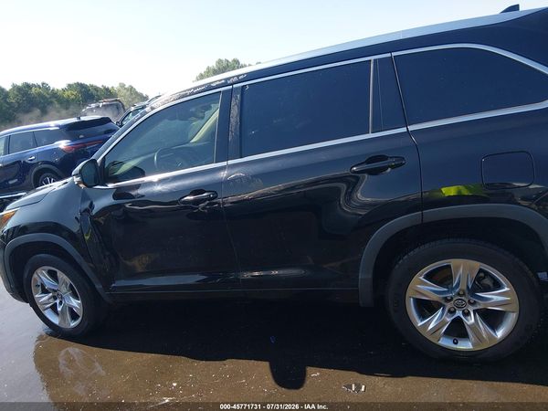 2017 TOYOTA HIGHLANDER LIMITED