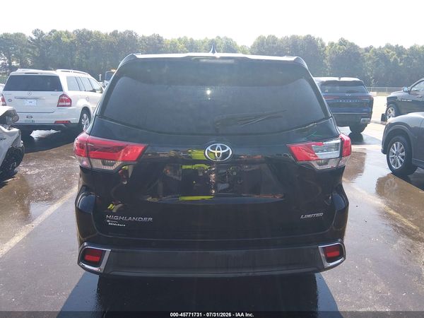 2017 TOYOTA HIGHLANDER LIMITED