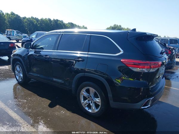 2017 TOYOTA HIGHLANDER LIMITED