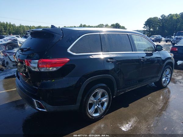 2017 TOYOTA HIGHLANDER LIMITED
