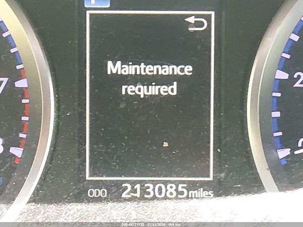 2019 TOYOTA HIGHLANDER LE