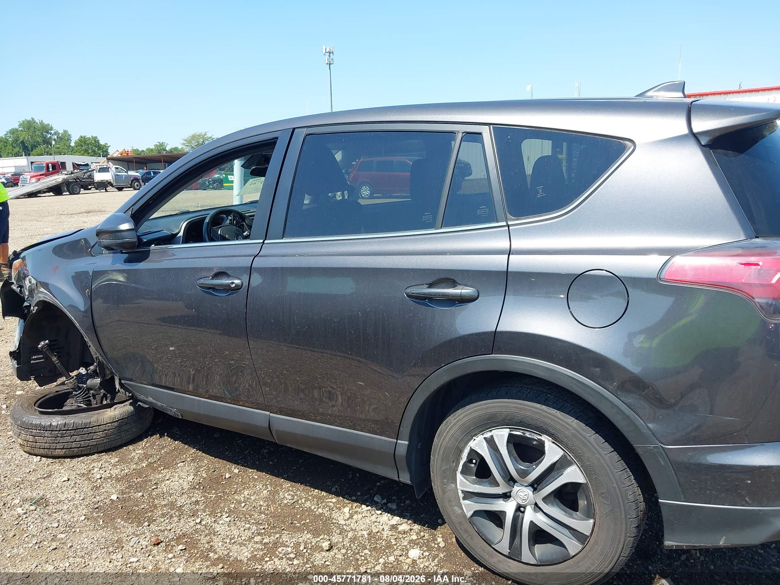 2017 TOYOTA RAV4 LE