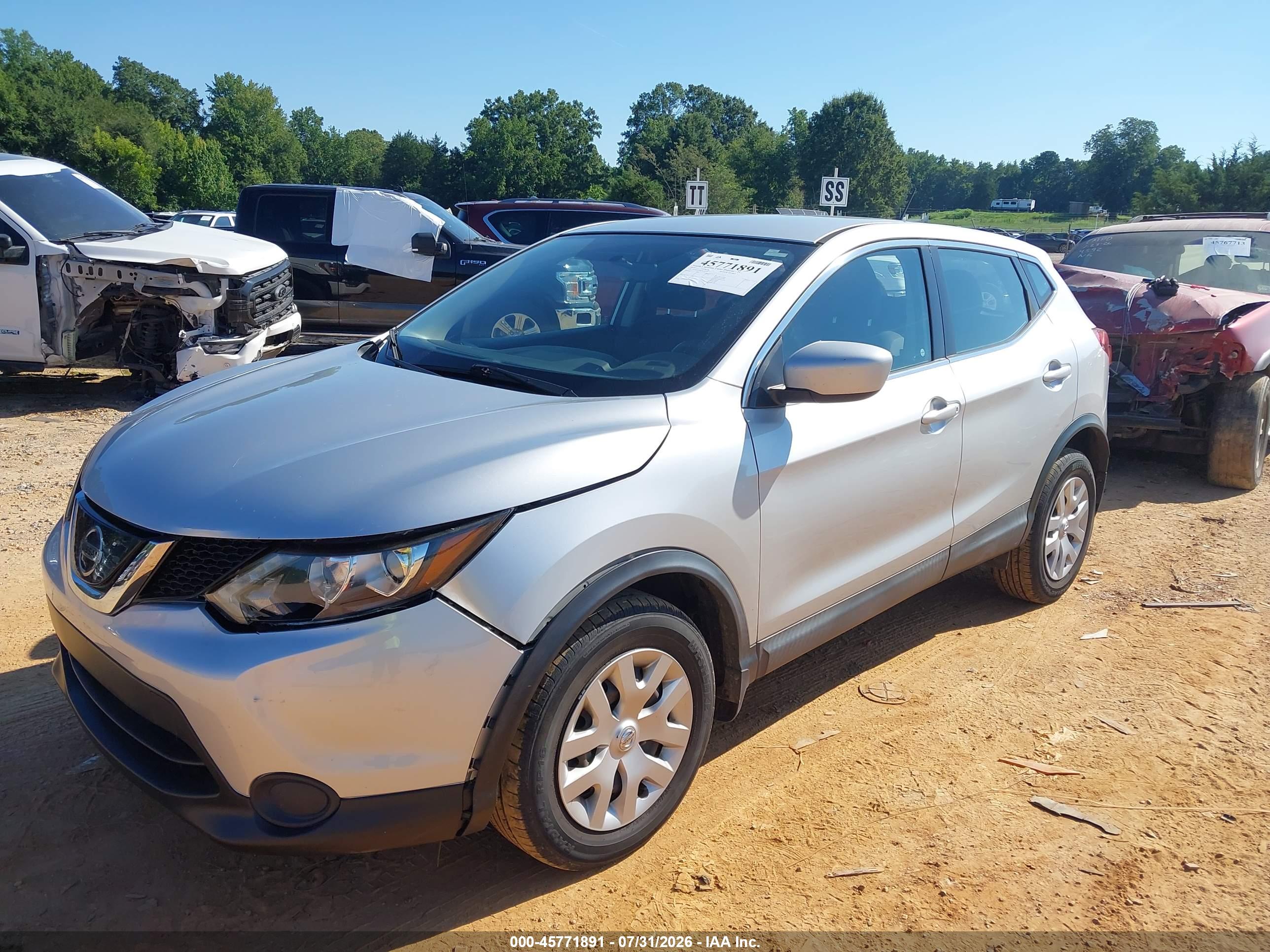 2019 NISSAN ROGUE SPORT S — I2