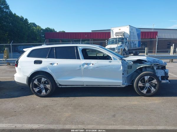 2025 VOLVO V60 CROSS COUNTRY