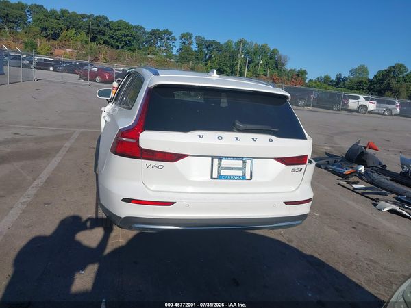 2025 VOLVO V60 CROSS COUNTRY